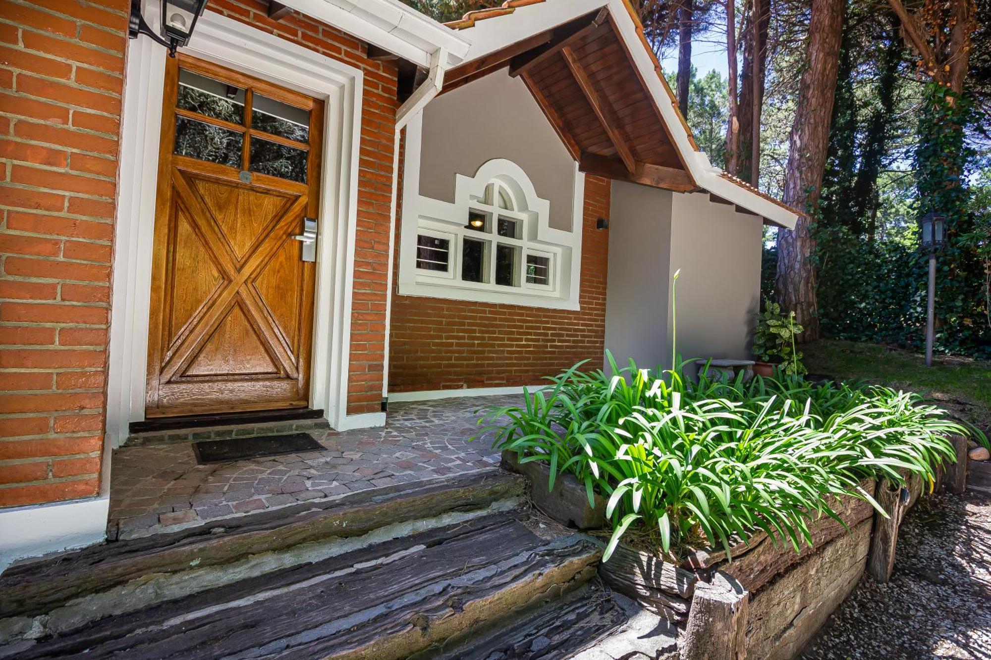 Punta Cerezo Apart Carilo Exterior photo