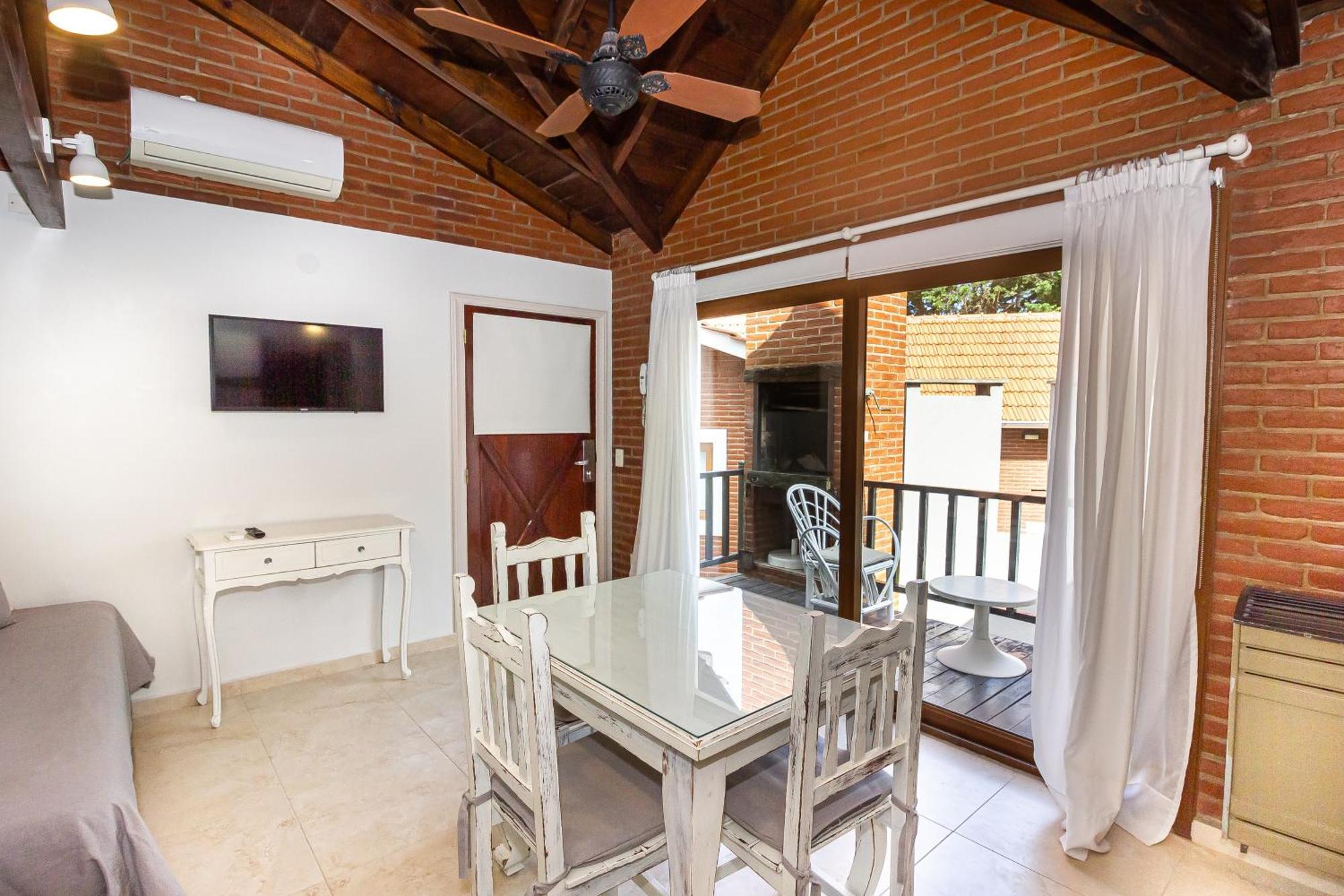 Punta Cerezo Apart Carilo Exterior photo