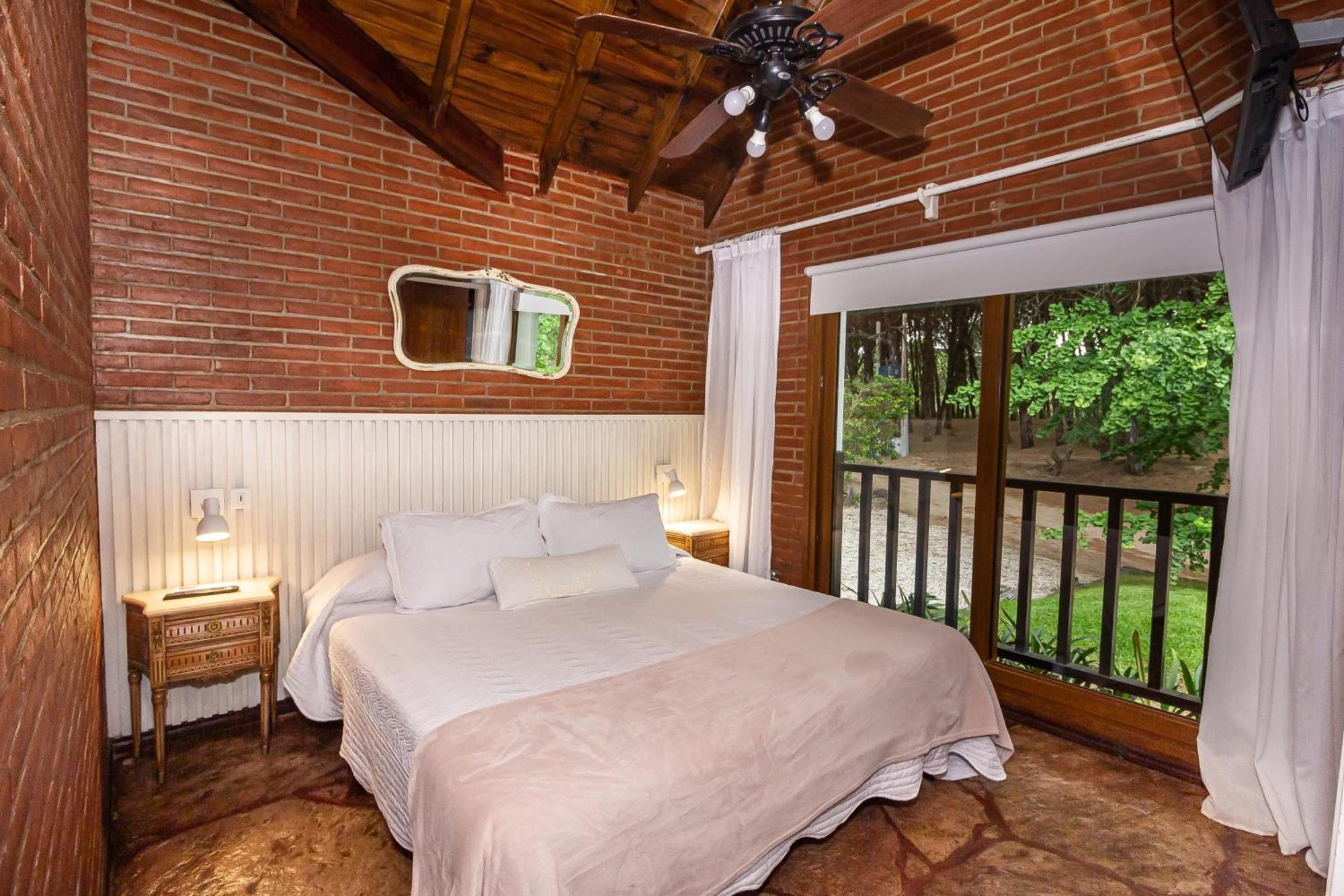 Punta Cerezo Apart Carilo Exterior photo